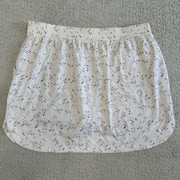 Calia by Carrie Underwood Printed Skort XL Cream Athletic - Picture 2 of 10